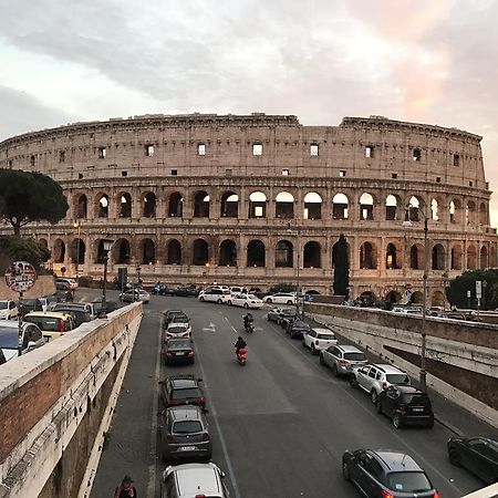 Apartment Polveriera Colosseum Rome Buitenkant foto